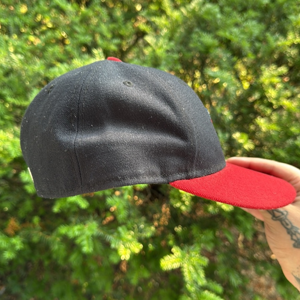 Early 2000’s Cleveland Indians Chief Wahoo Fitted Baseball Hat - Picture 3 of 7